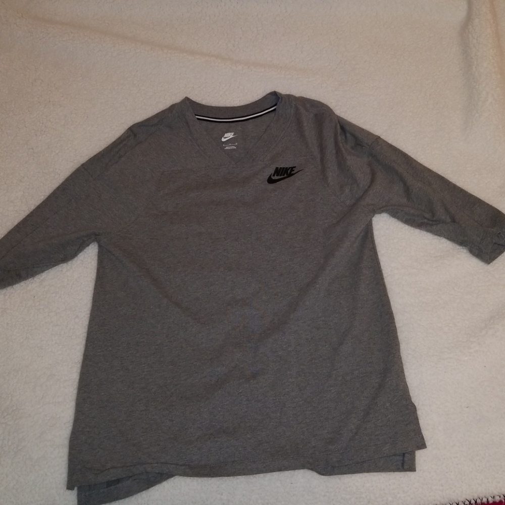 Nike womens shirts